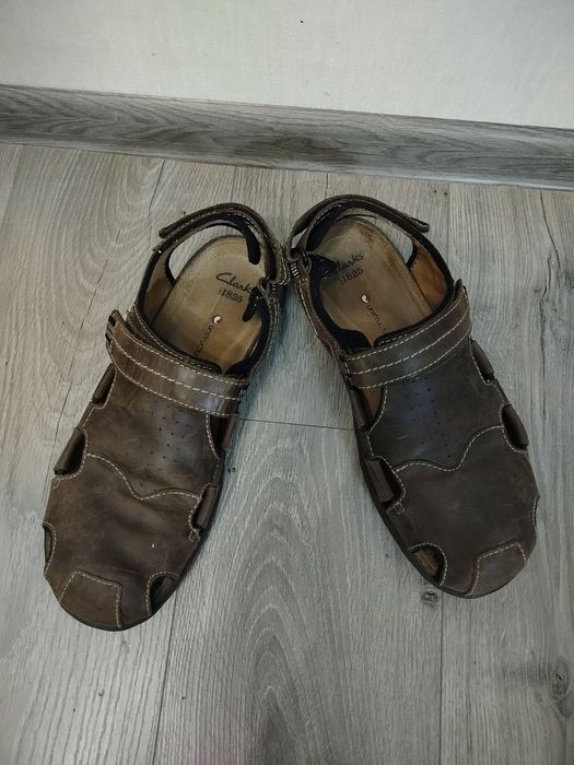 Продаю літні чоловічі сандалі Clarks
