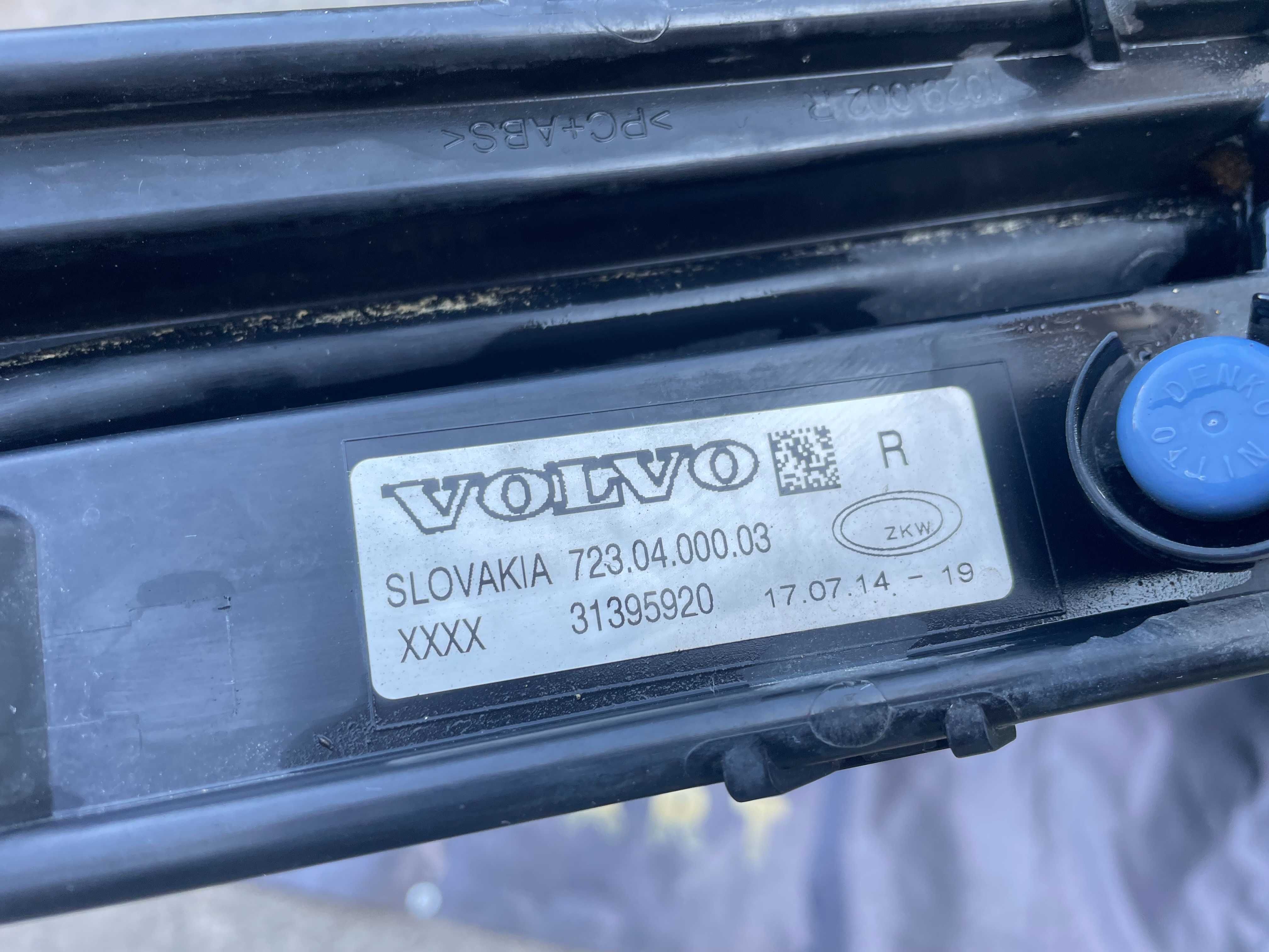 Volvo v40 галогенна фара права 31395920 Led 2012- фара протитуманна