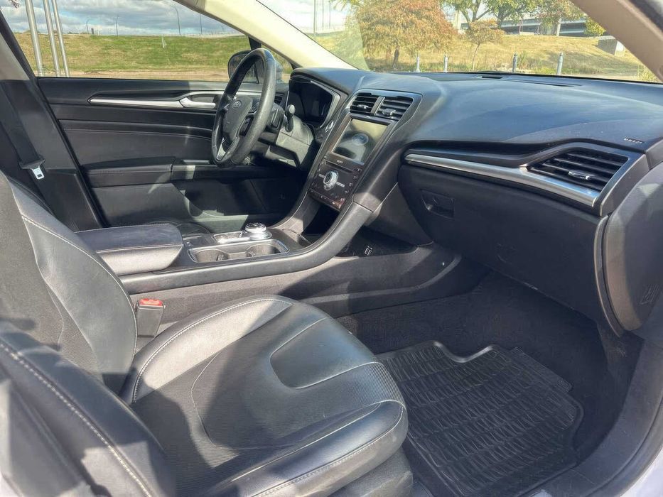 Ford Fusion Titanium      2019