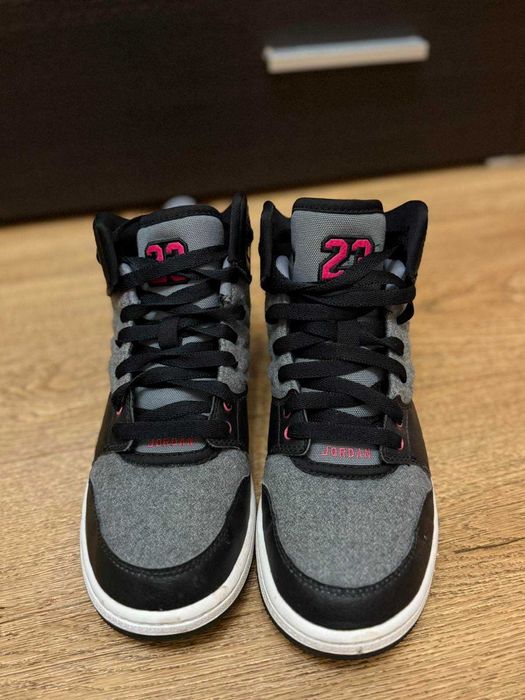 Продам кеды Jordan