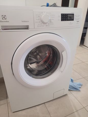 Pralka Electrolux EWS1064EEW