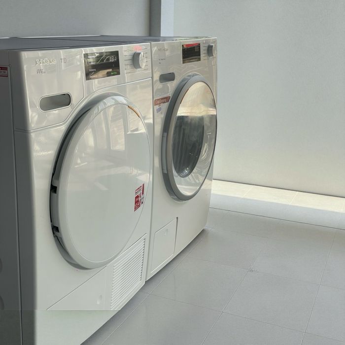 Пральна та сушильна машинка Miele,2023 р.