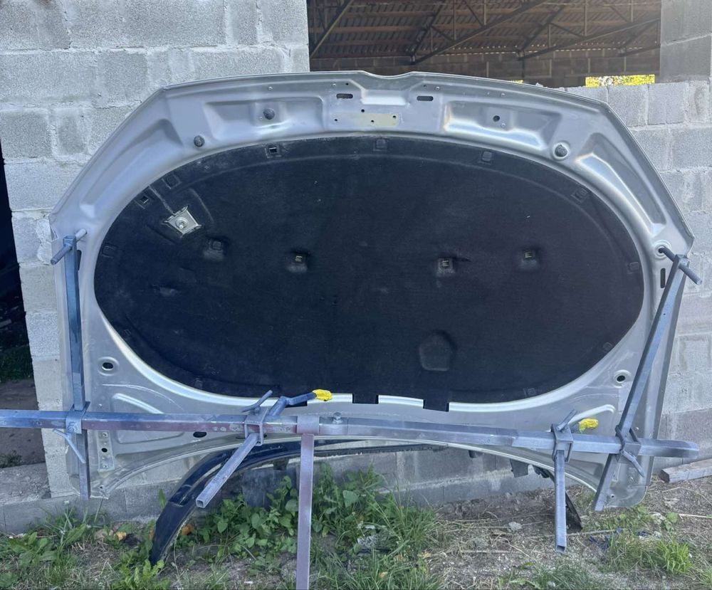 Капот pasat b7 оригінал
