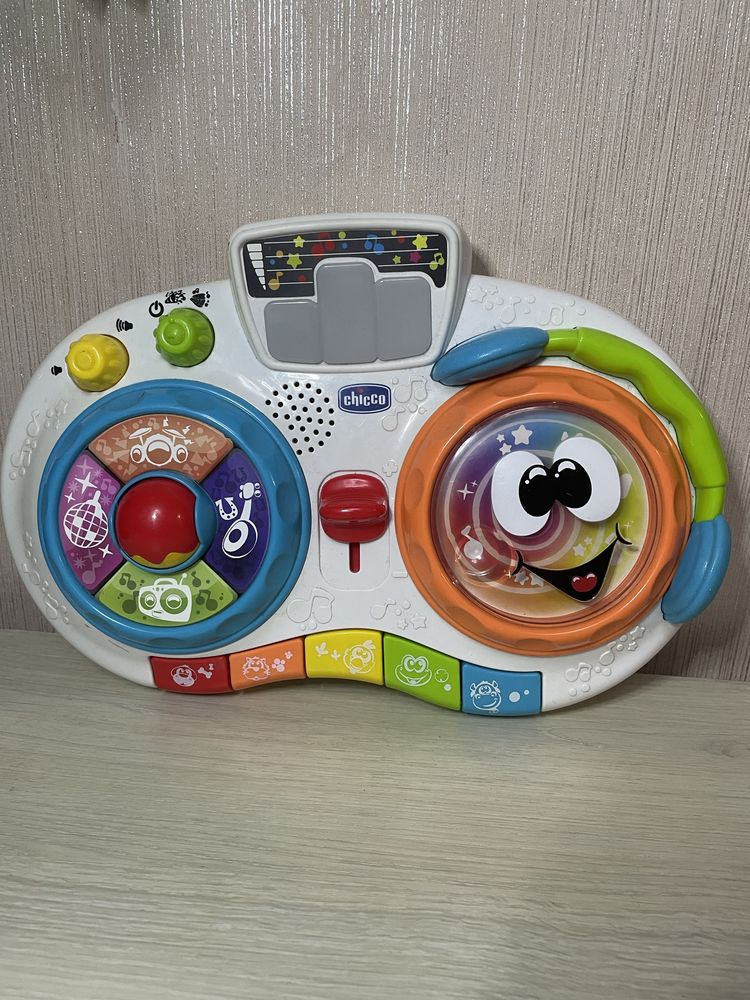 Chicco fisher-price музыкальные игрушки