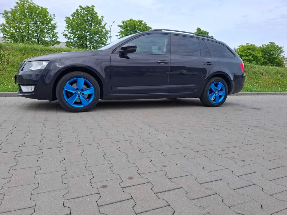 Skoda Octavia salon PL