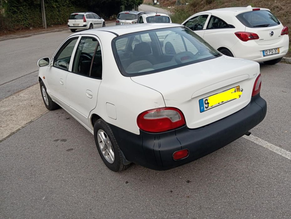 Hyundai accent 1.3 com ar condicionado