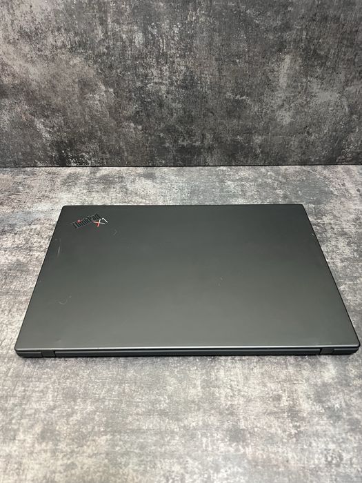 Lenovo ThinkPad X1 Carbon 8 Gen i7-10610u 16Gb 256Gb IPS 14”