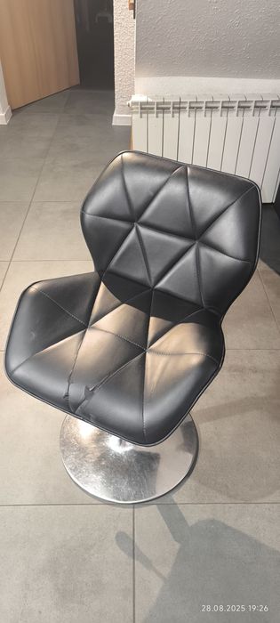 Krzesło kosmetyczne. Hoker