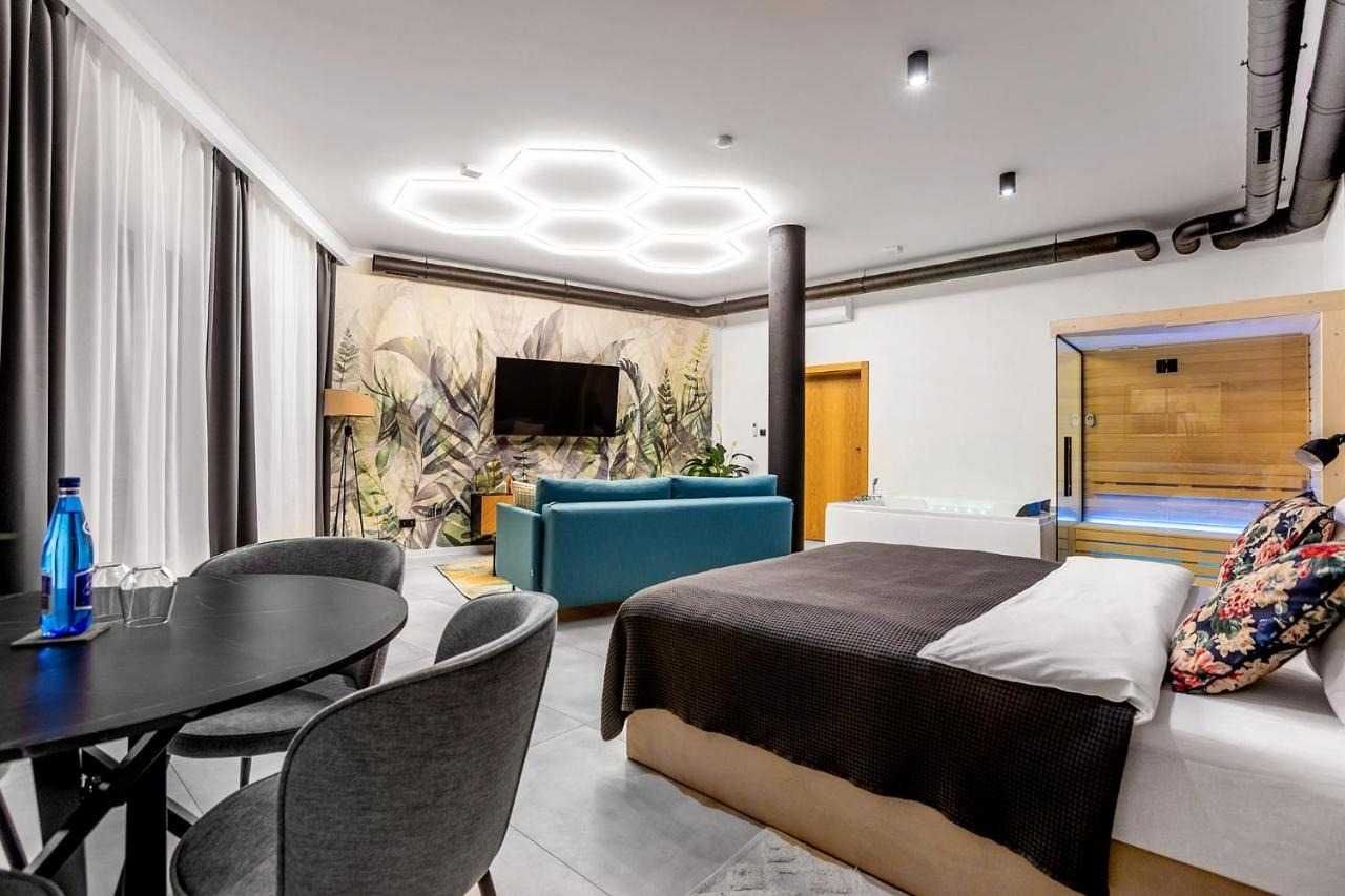 Apartament z jacuzzi i sauną tylko dla Państwa w samym sercu miasta!
