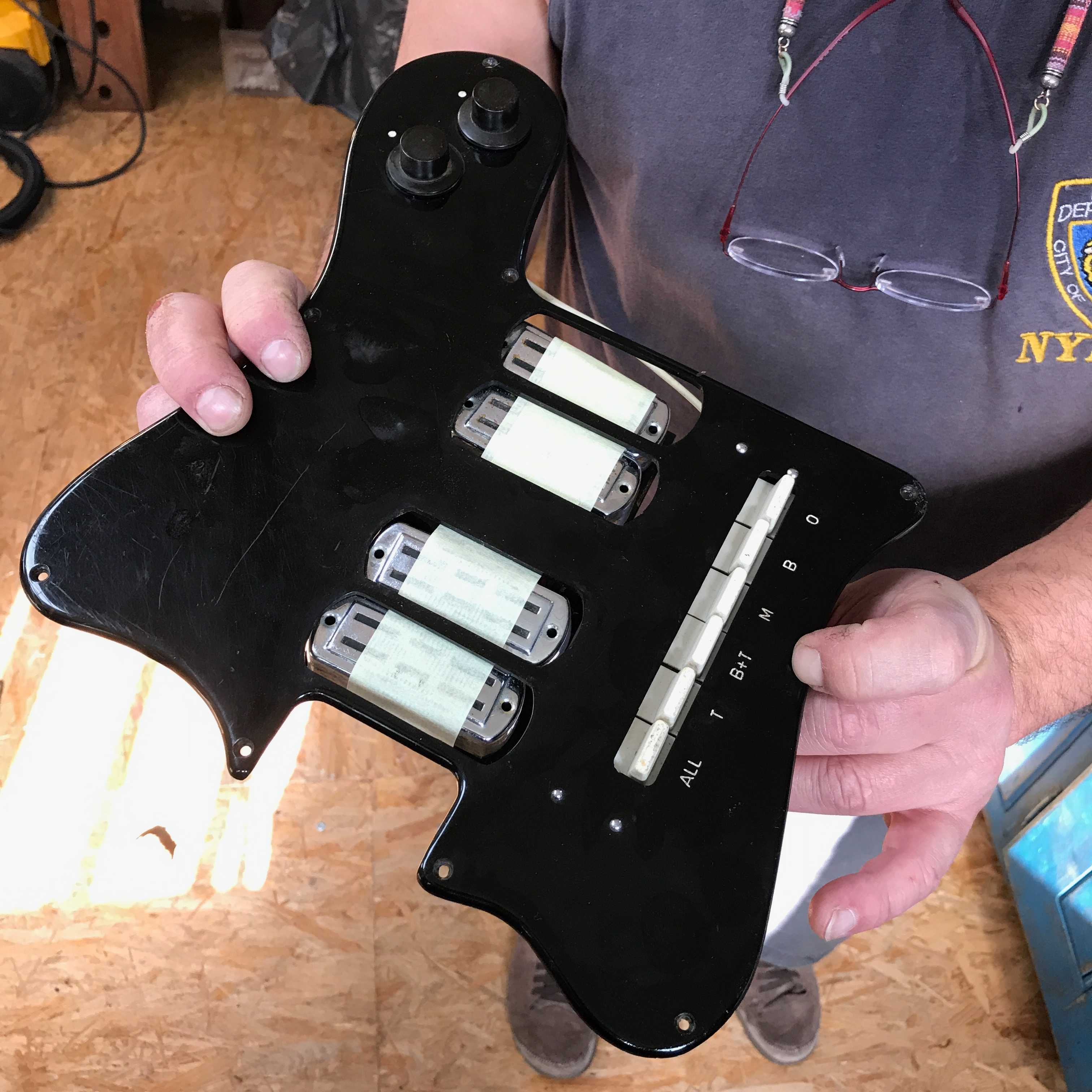 1964 Crucianelli Elite Model 40-V "Sparkle Top"guitar - 4 pickups