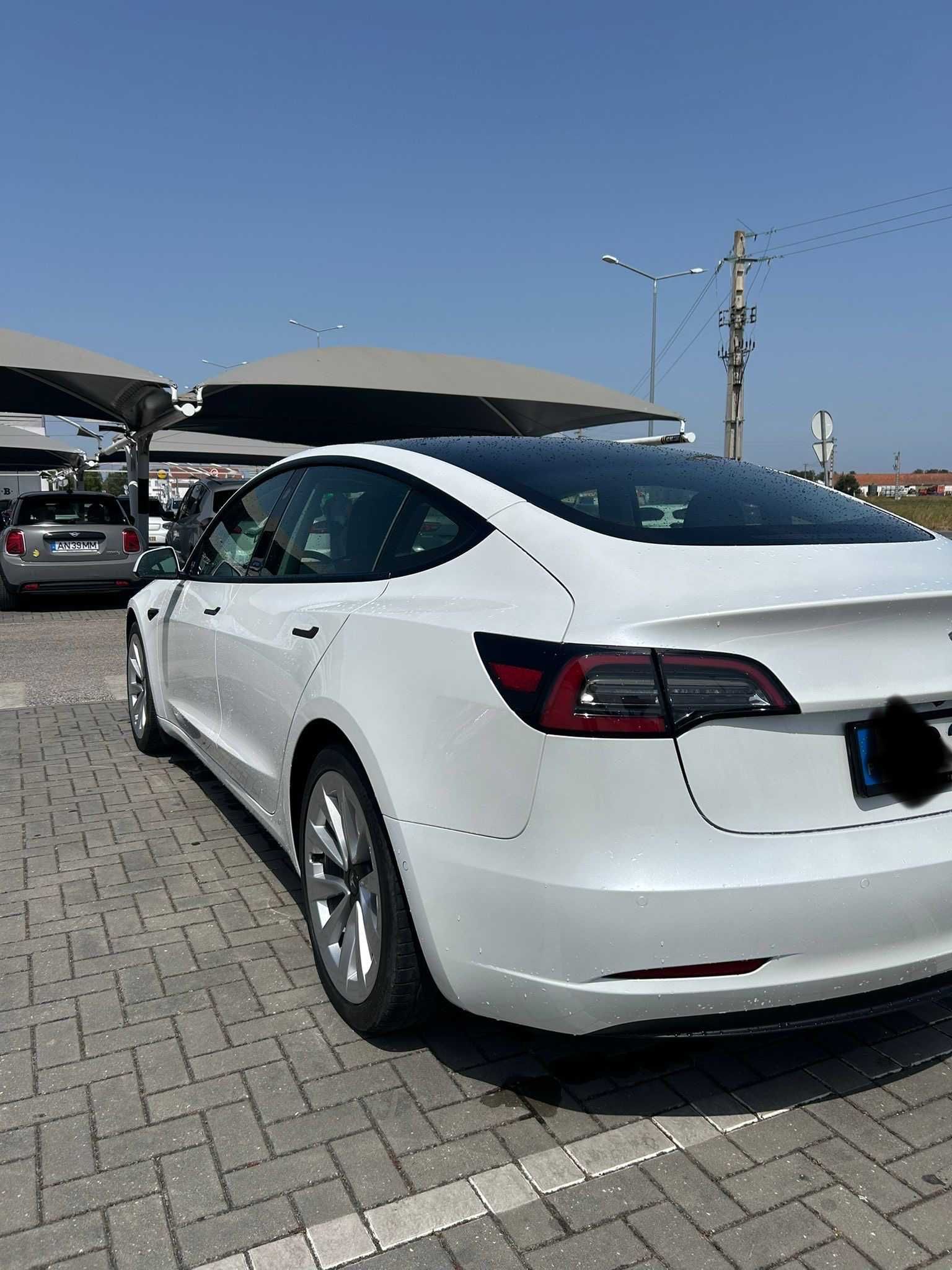 TVDE- Disponível aluguer Tesla Model 3.