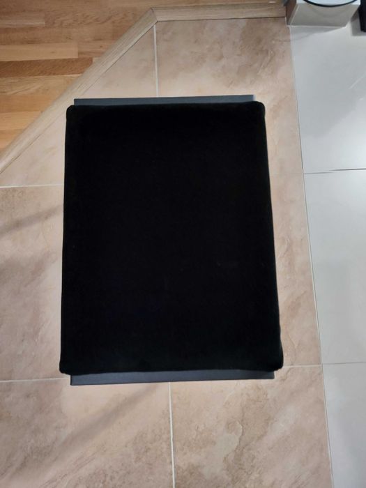 Mała pufka/krzesło