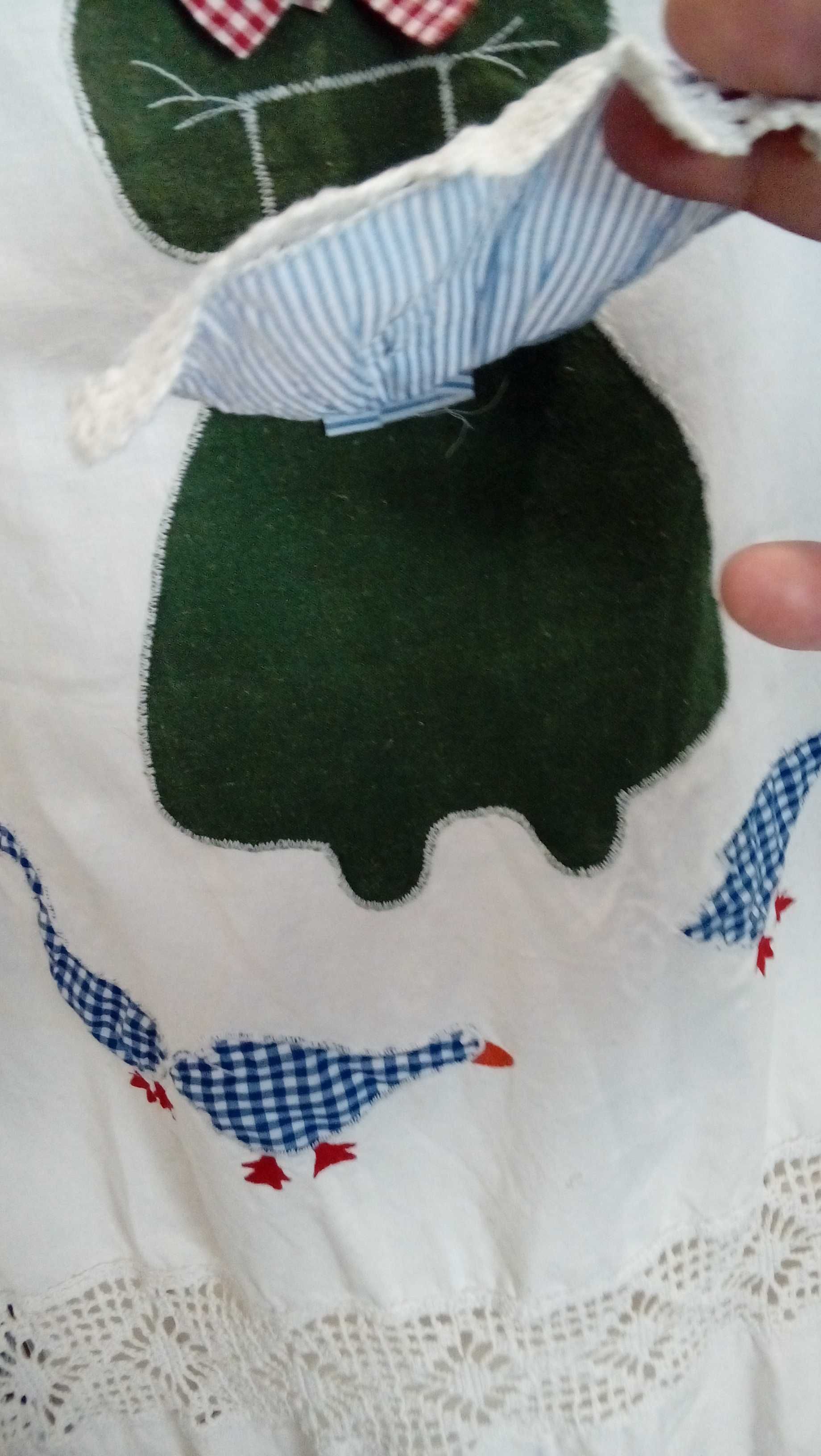 Makatka stara ręcznie haftowana