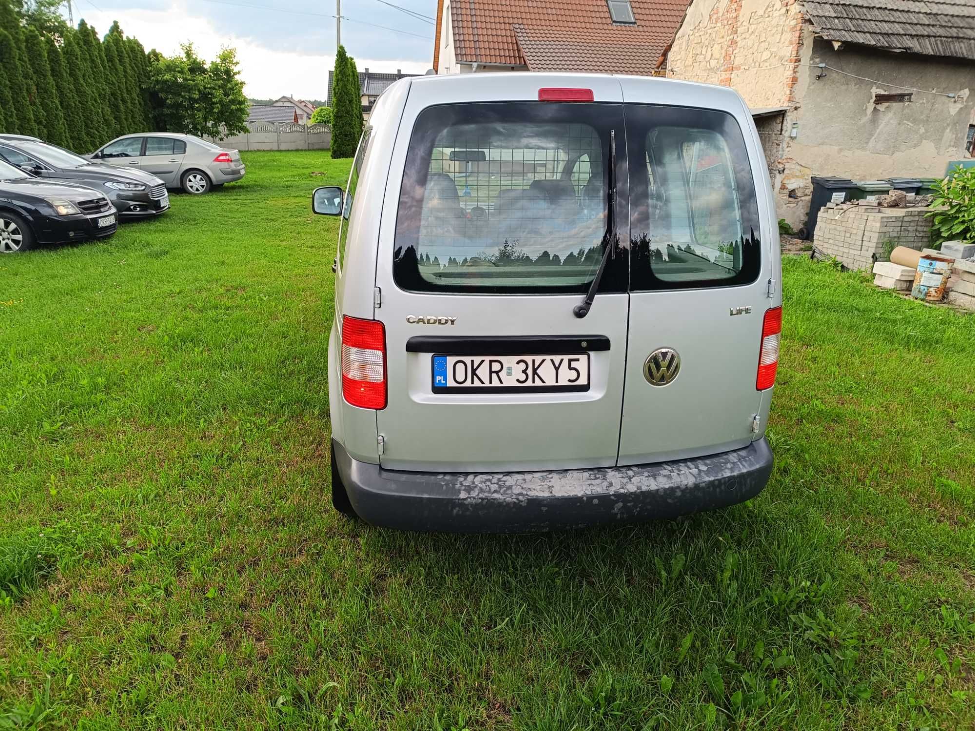 Sprzedam VW  CADDY 2009r. Mały przebieg.