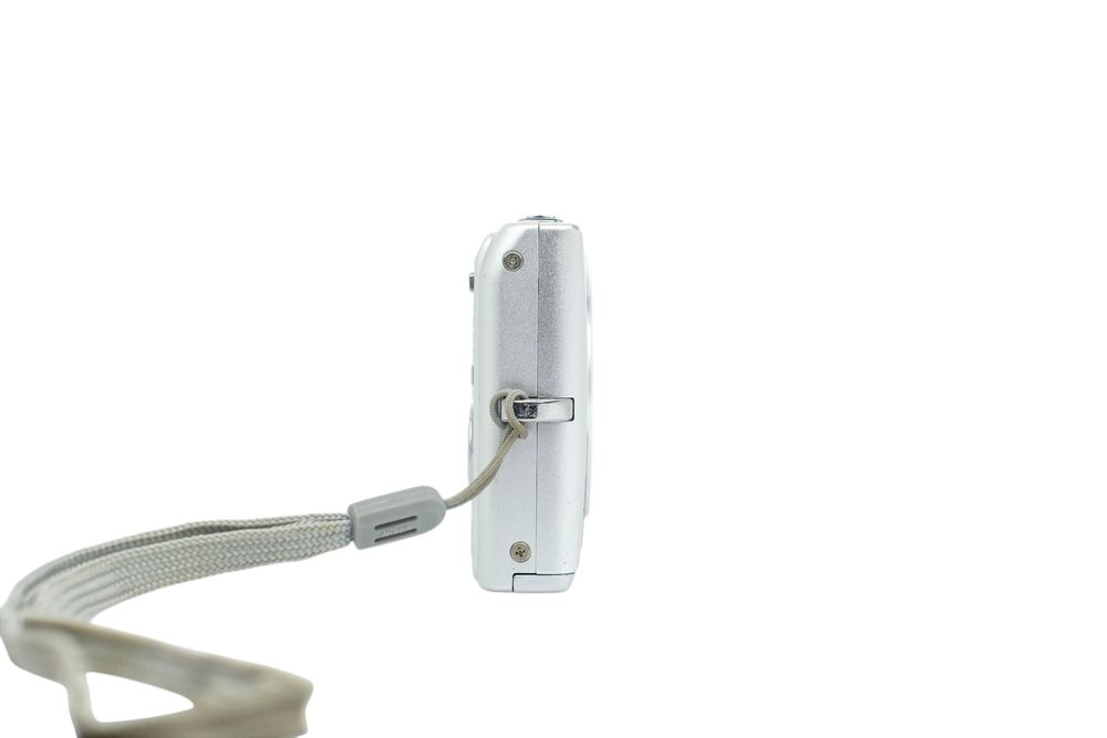 Nikon Coolpix S200 +1gb – stylowy klasyk z epoki pierwszych cyfrówek!