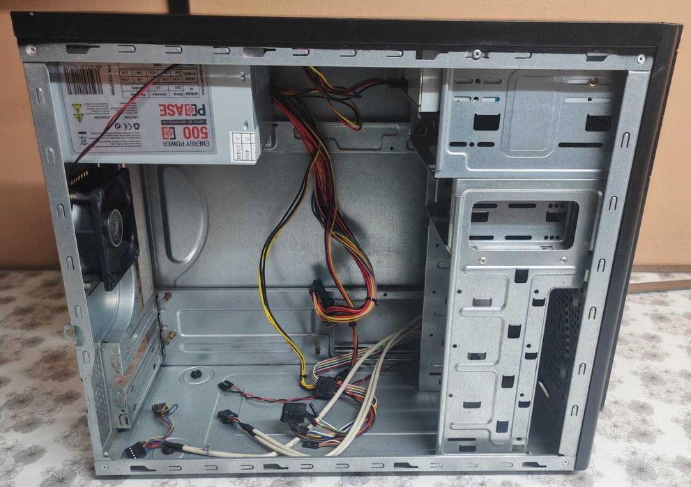 Caixa PC Mid Tower - com Fonte 500W