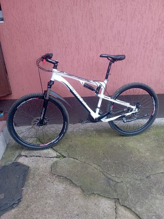 Продам двигатель Дельта/Альфа.