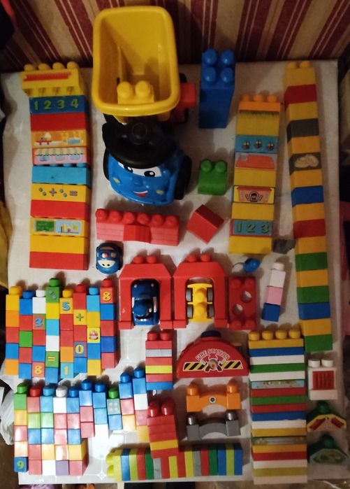 Продам огромный конструктор MEGA BLOKS