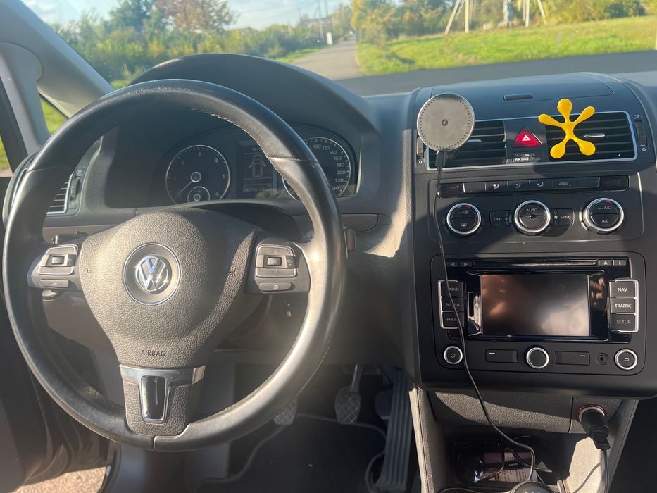 Volkswagen Touran 2015