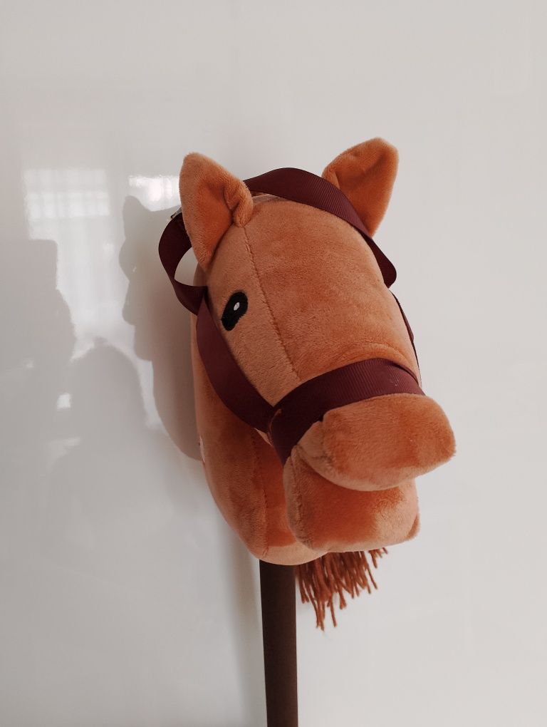 Hobby horse brązowy