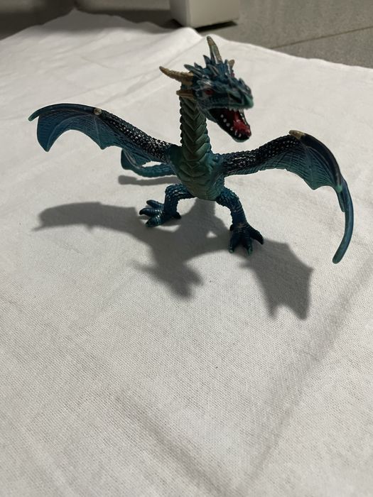 Conjunto de duas figuras de dragão Bubbyland