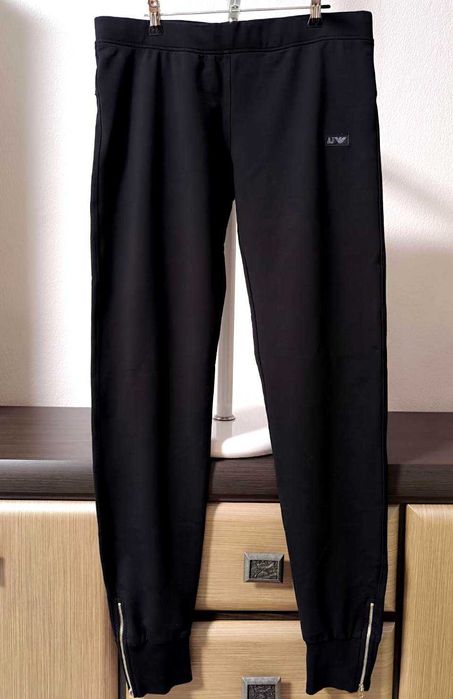 Спортивний костюм Armani Jeans, розмір L-XL, Італія, ідеальний стан