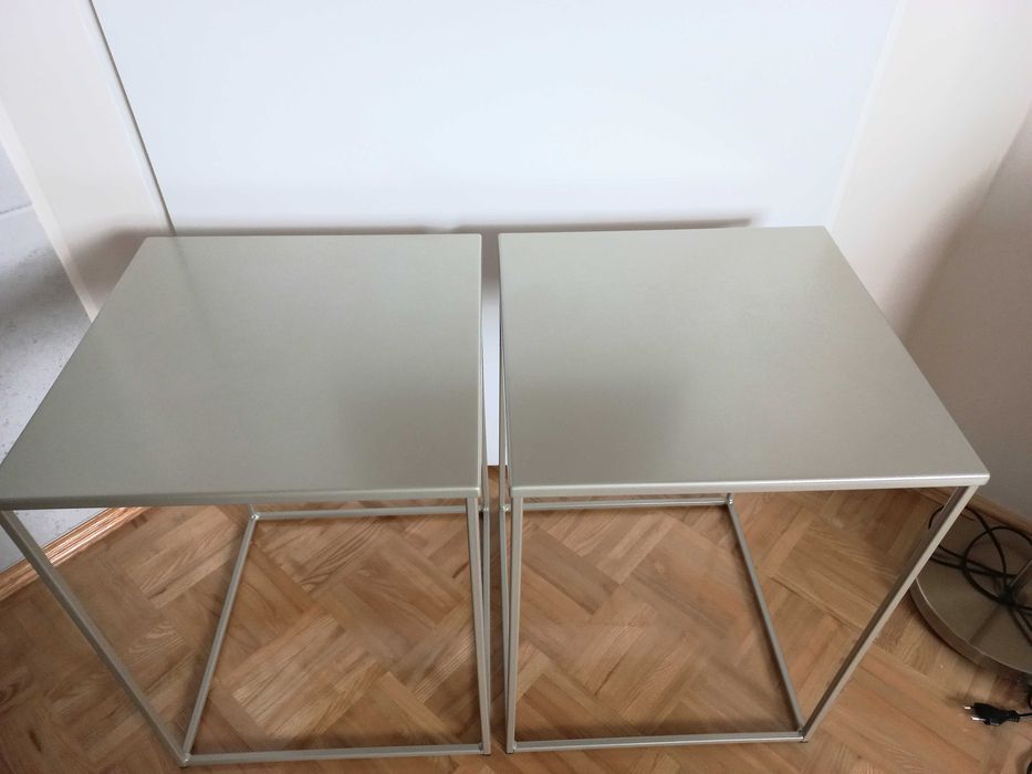 Sprzedam 2 metalowe stoliki