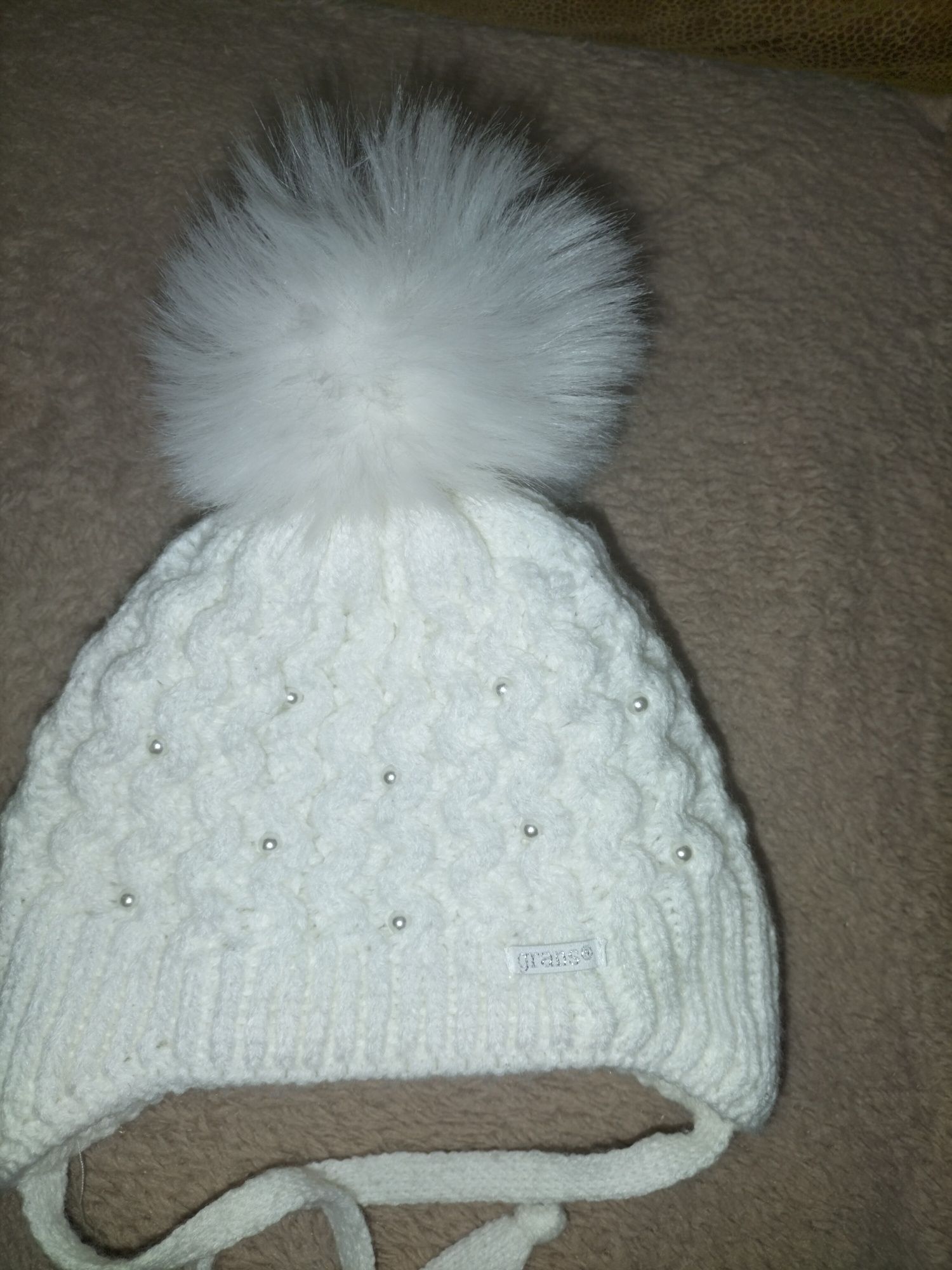 Тепла зимова шапка