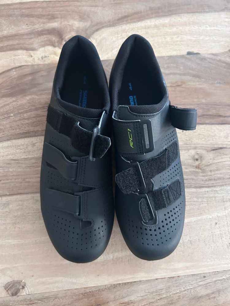 Buty rowerowe szosowe Shimano RC-100