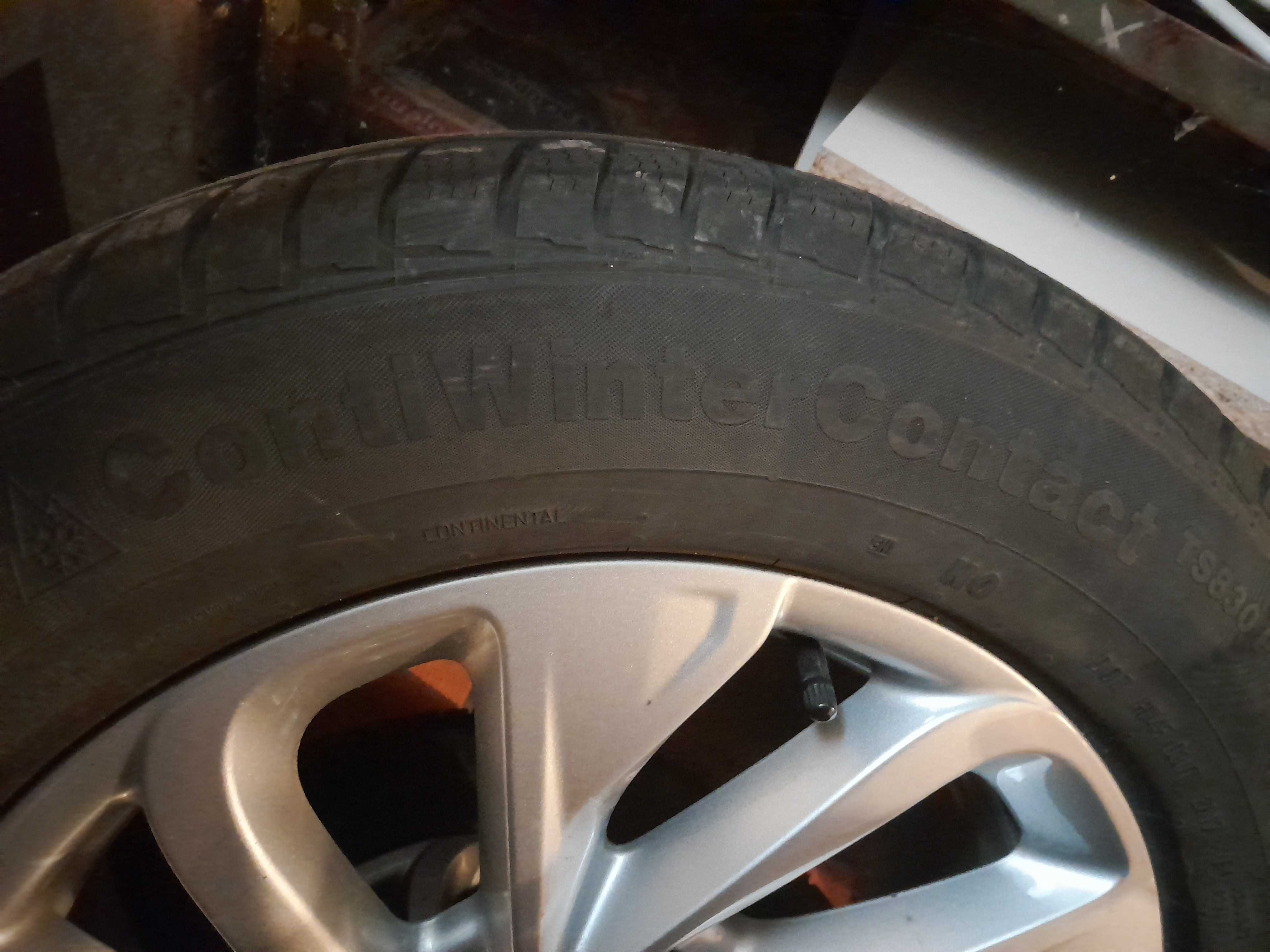 Sprzedam opony zimowe 235/60 R18