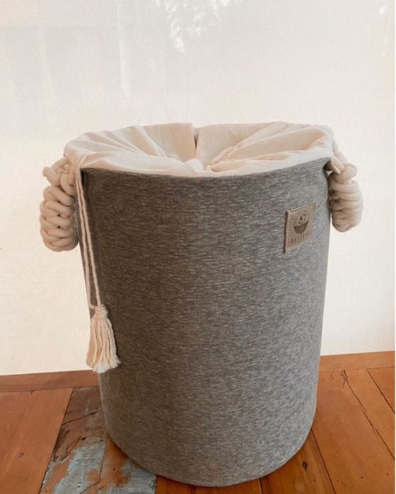 Cesto médio para roupa suja (Design de Interiores)