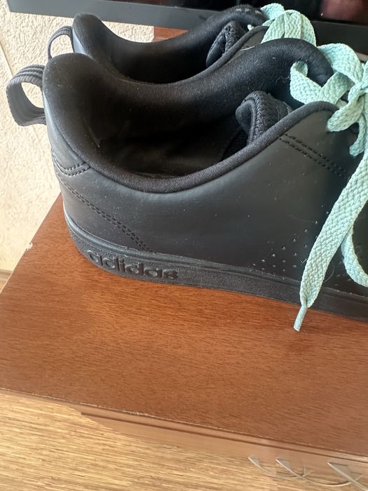 Кросівки - 42 розмір