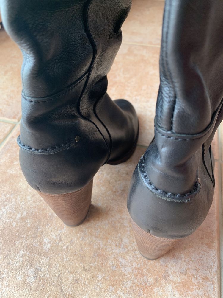 Botas de cano alto pretas H&M