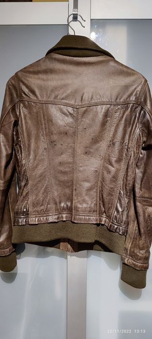 Casaco pêlo camel e Casaco couro ambos Stradivarius castanho