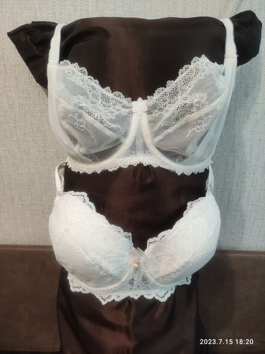 бюстгальтер  кольору молока, боді біле.75Е-80Е