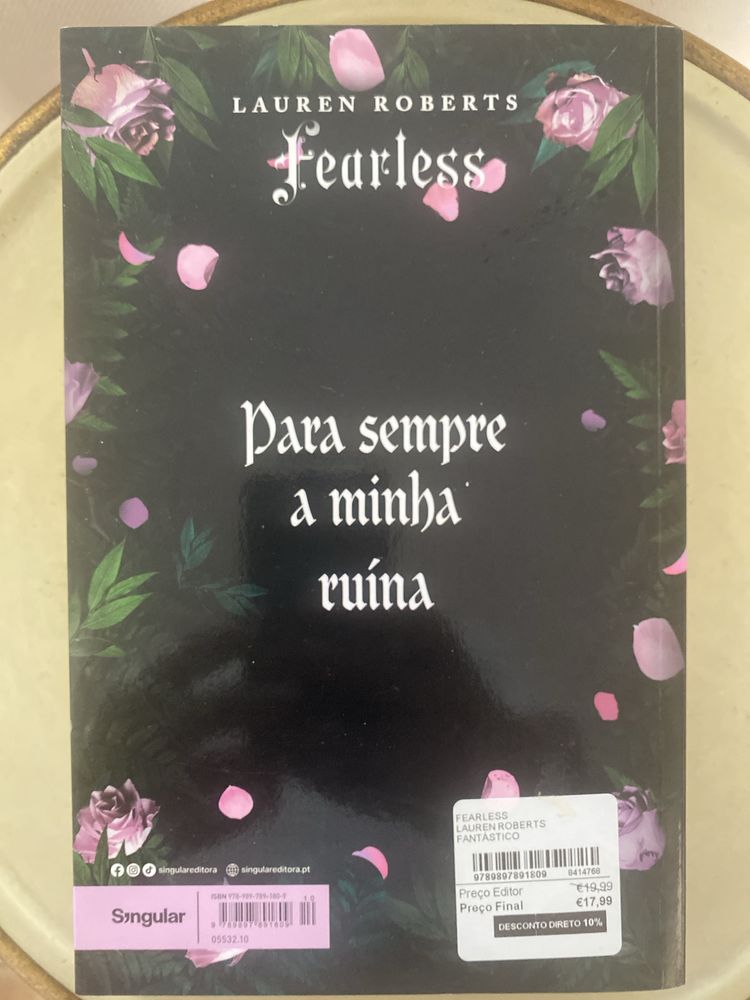 Vendo livro Fearless de Lauren Roberts