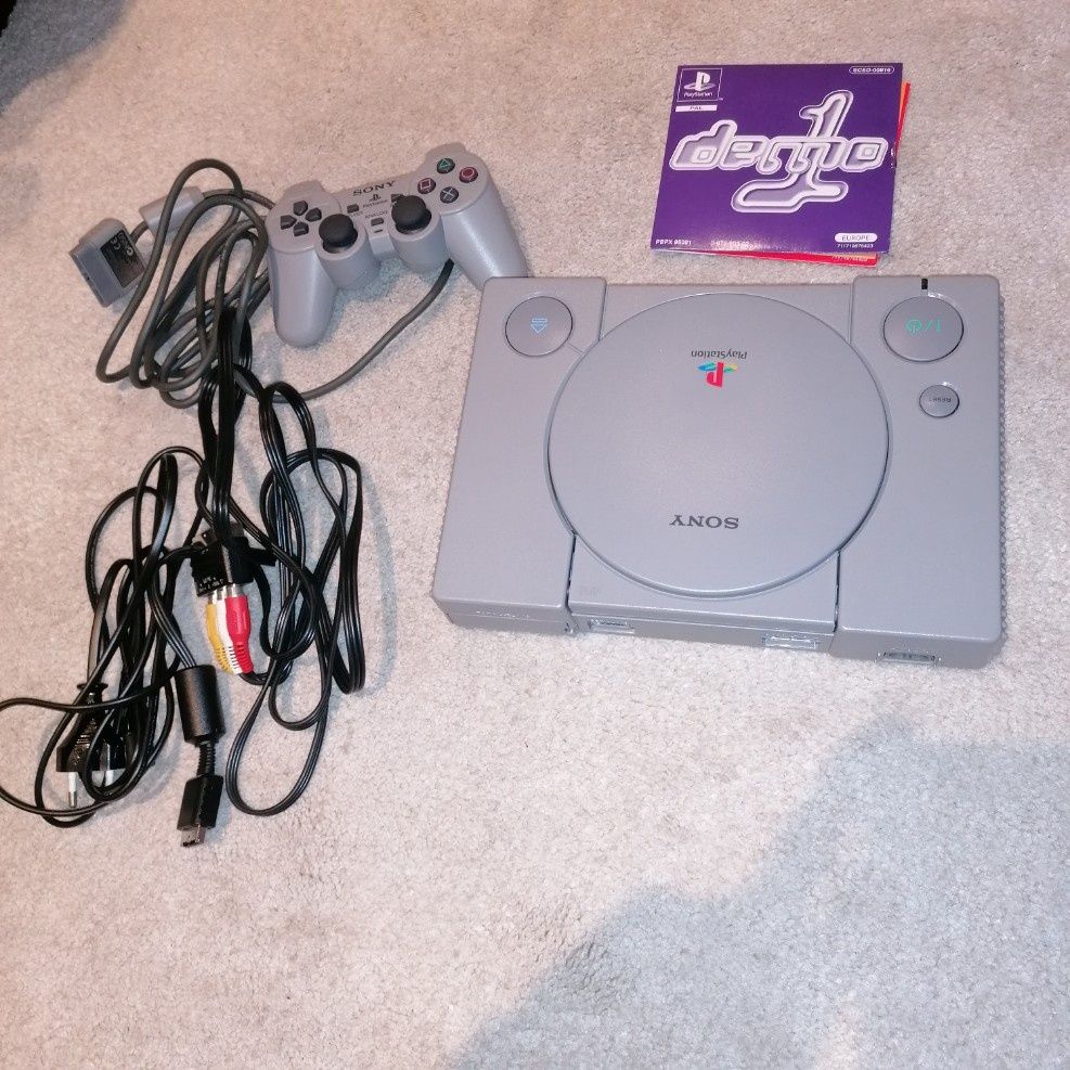 Play Station 1-imaculada. Perfeita para colecionadores.