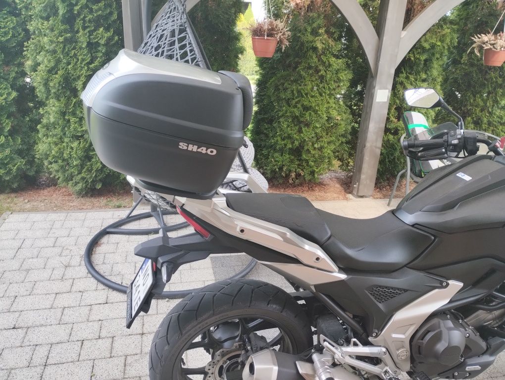 Kufer motocyklowy lub na skuter SH 40