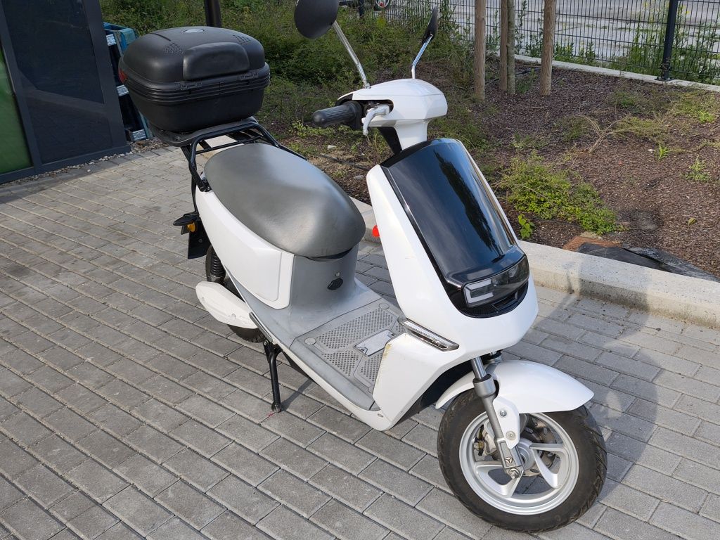 Skuter yadea  2019r elektryk sprawny zadbany opłacony