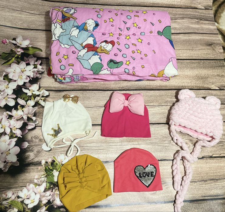 Набір постіль молоковідсмоктувач Avent мобіль BabyLove пелюшки іграшки