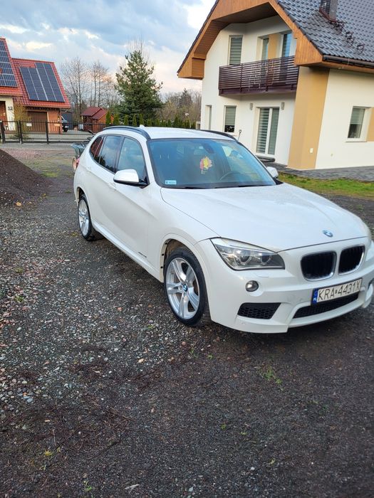 BMW X1 biała perła