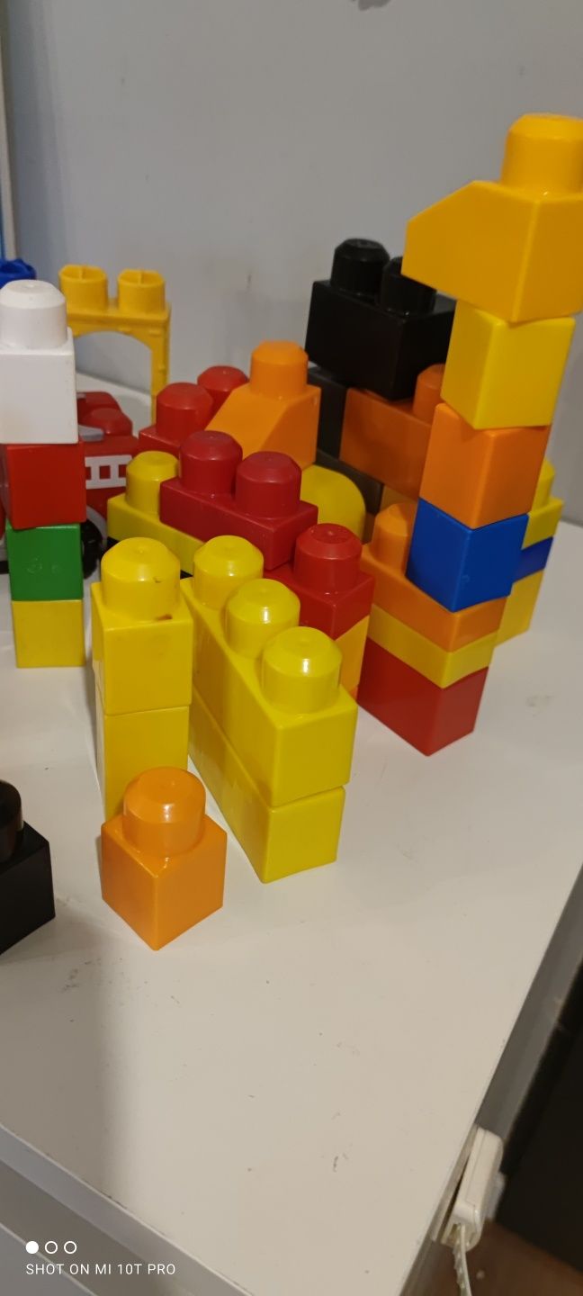 Megablocks mega bloks Fisher price klocki auto ludziki
