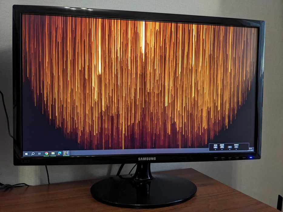 Монітор Samsung S24D300HS 24 дюйма