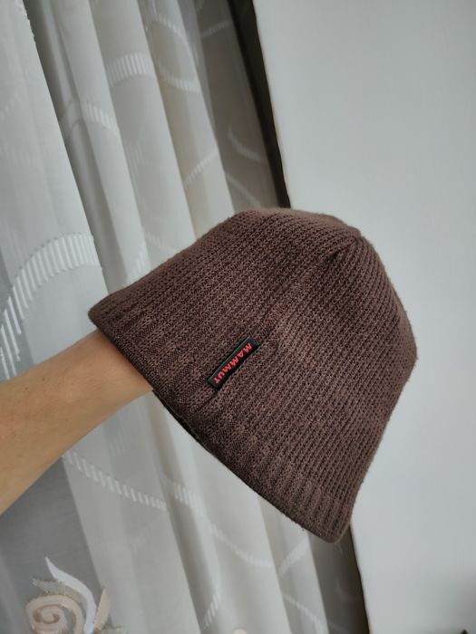 Шапка Mammut оригінал  шапка бини mammut beanie hat 
оригінал Ger