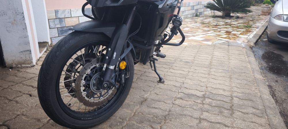 Benelli trk 502x