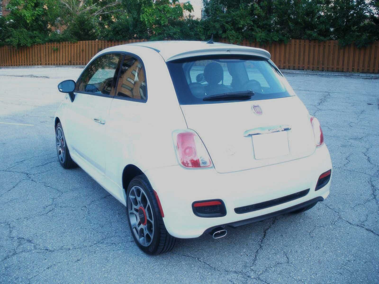 2015 FIAT 500 Sport