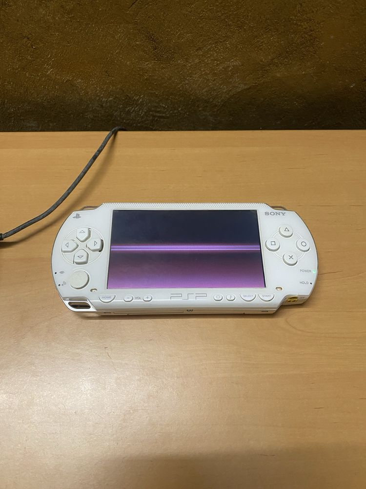 PSP E-1004 branca original com carregador