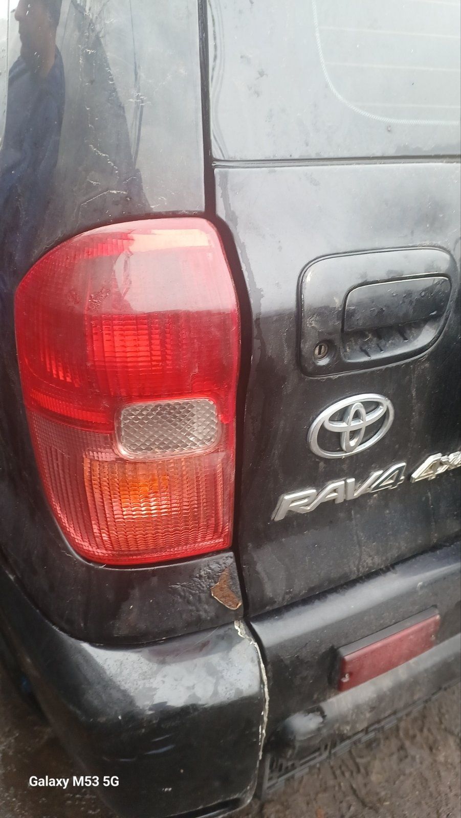 Капот Тойота рав 4 TOYOTA RAV 4 бачок