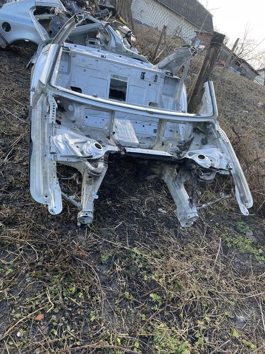 Лонжерон ауді а8 д3 чвертка кузов Audi a8 d3 заднє крило ауді а8