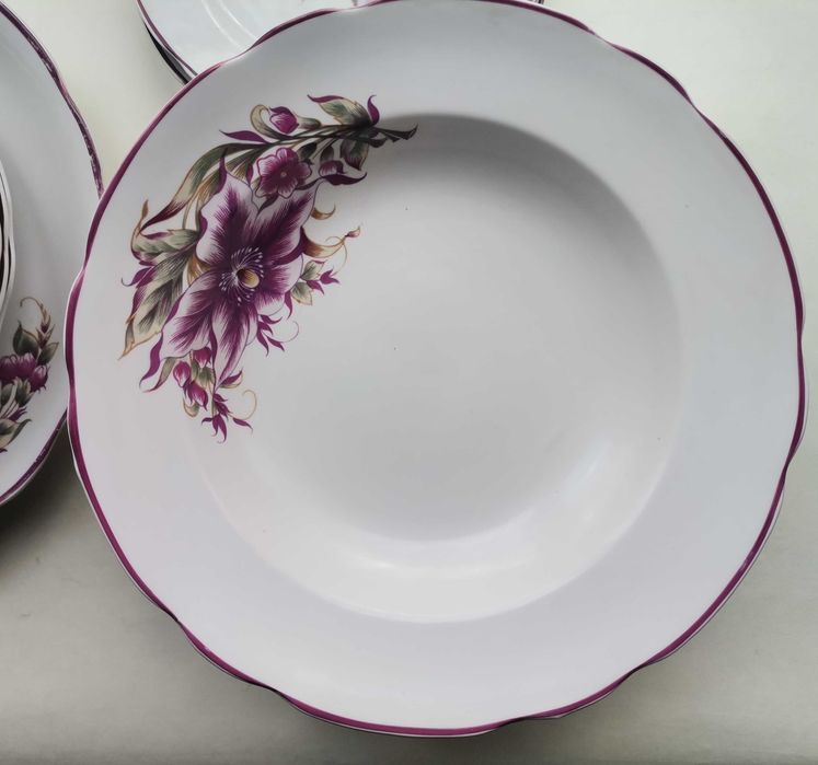 Набор посуды на 6 персон 33 предмета тарелки супница сахарница